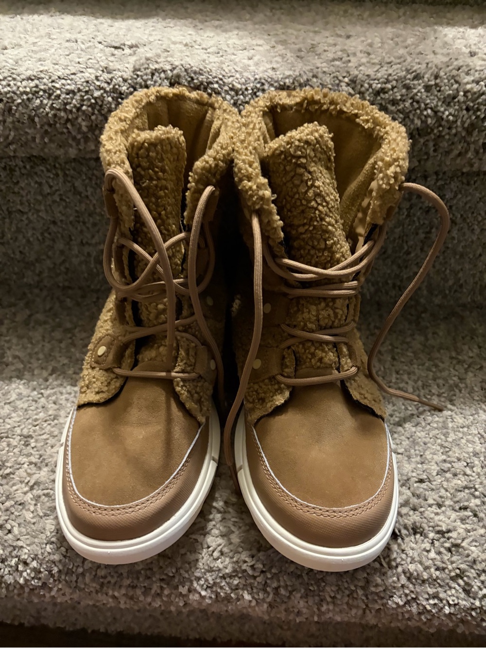 Sorel Women's Brown Lace-Up Sherpa Boots